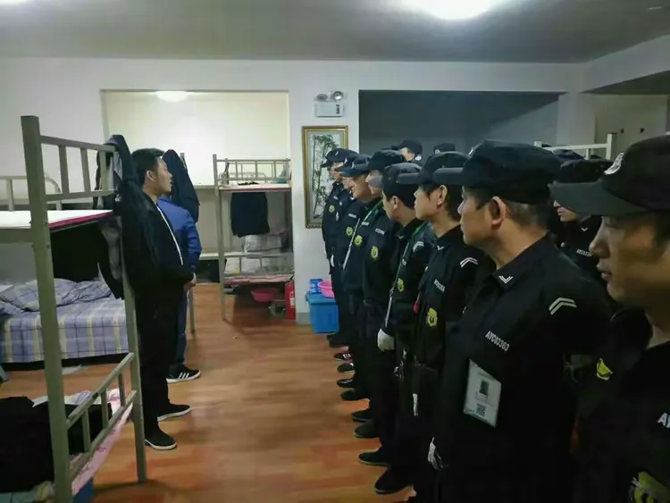 深圳电光队奋发图强，勇往直前战无不胜的简单介绍