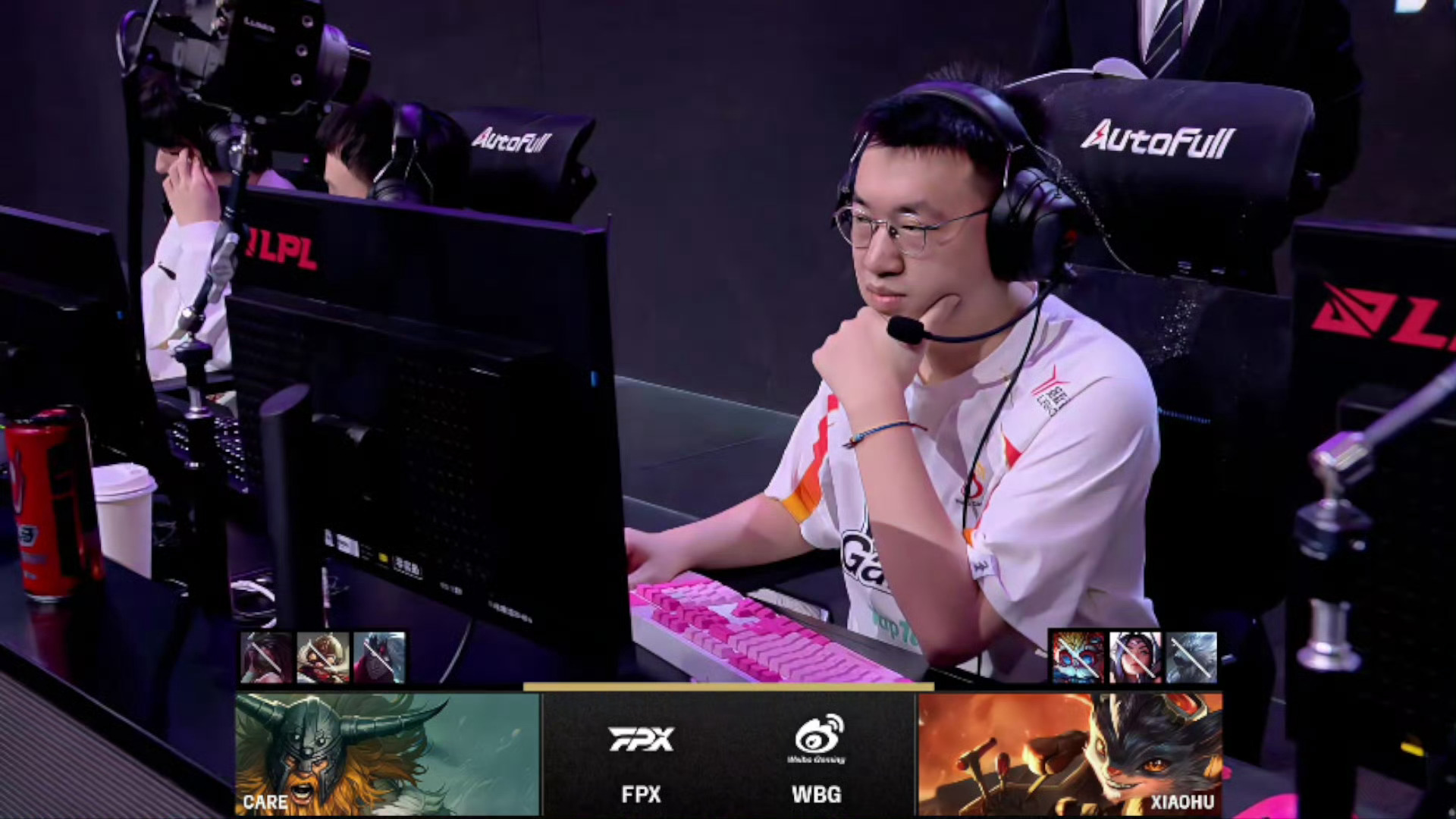 FPX力克SHR，Zeus线上压制力十足激烈交锋半决赛，技惊四座