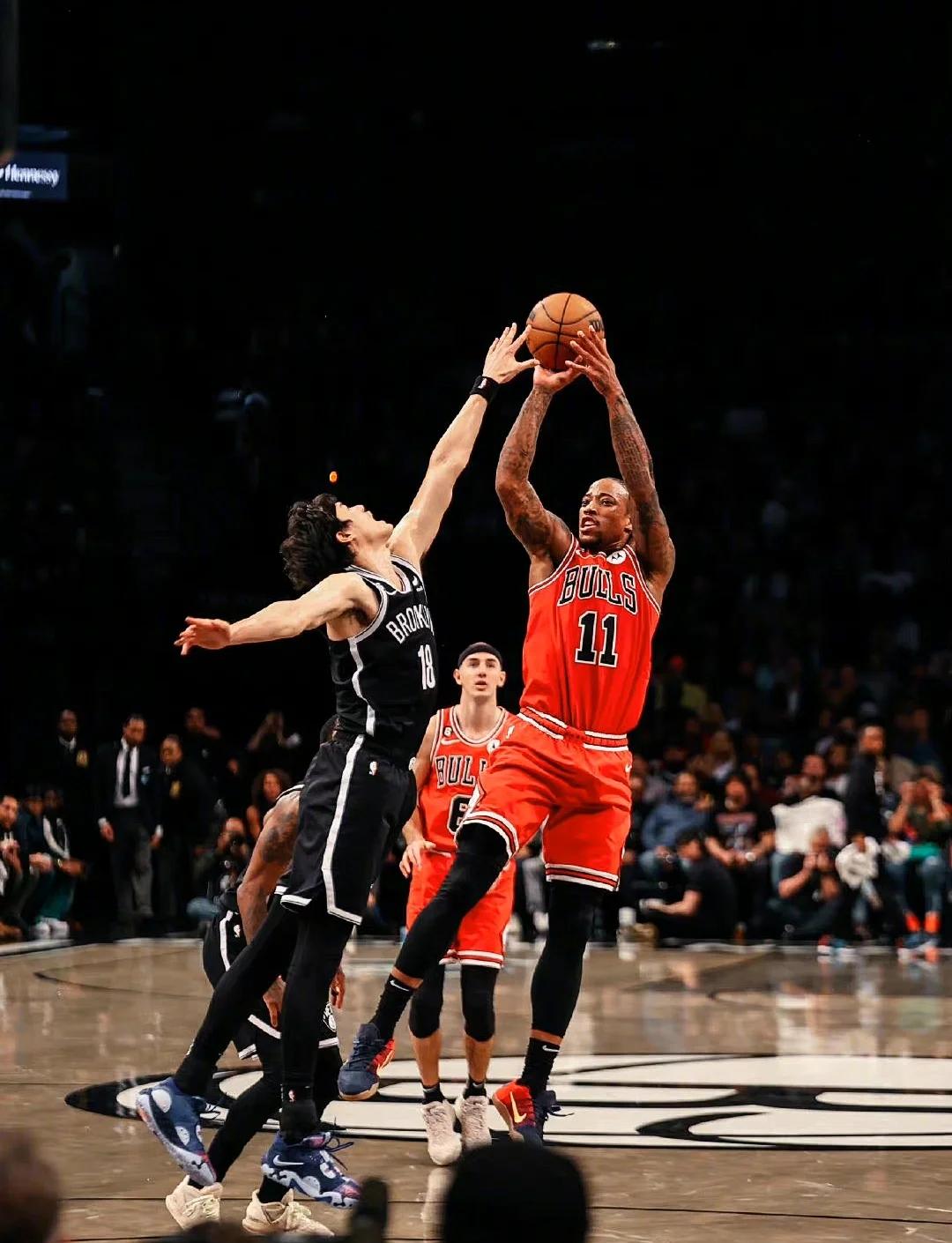 开云体育官网-关于篮网大胜热火，东部战局仍然悬念的信息