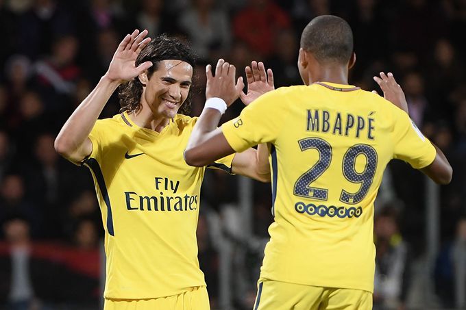 开云体育官方网站-里昂平阿尔维斯，未能取得重要三分