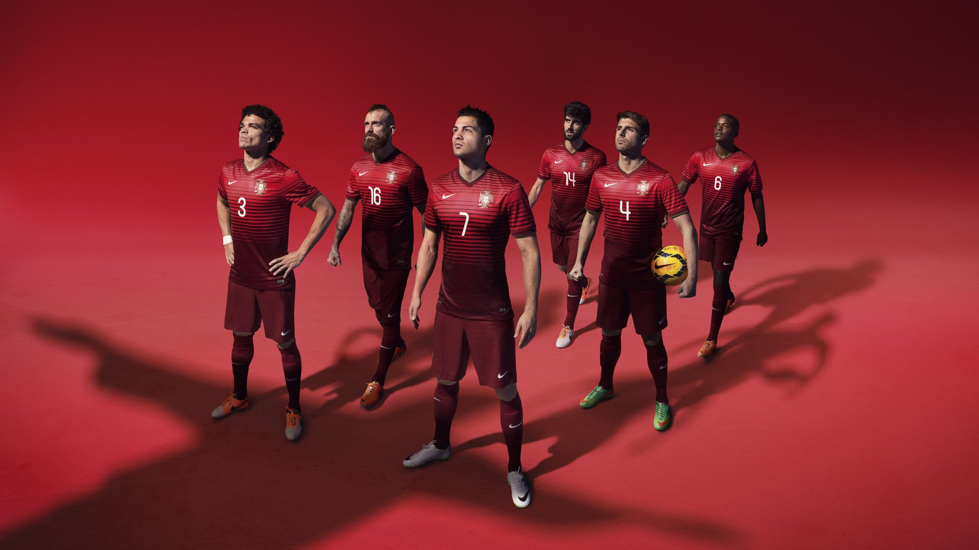 巴黎火力压制桑巴军团，久保建英单骑破局成亚洲之光